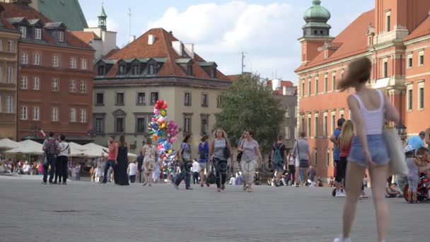 Architectuur van de oude stad in Warschau. — Stockvideo