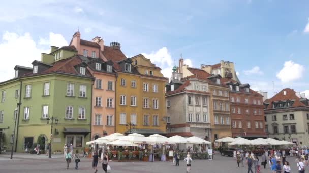 Varşova'daki eski şehrin mimarisi — Stok video