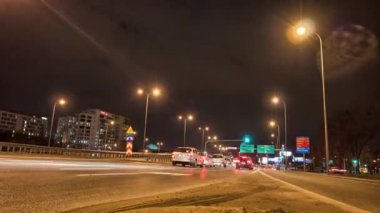 Trafik Zamanaşımı. Avrupa başkenti gece trafiği.. 