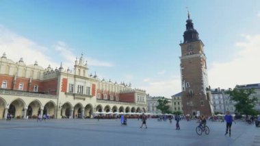 Cracow Pazar yaz aylarında meydanında. 