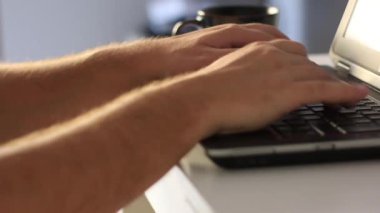 Evden çalışan Yetişkin.