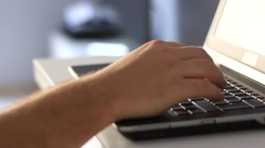 Evden çalışan Yetişkin.