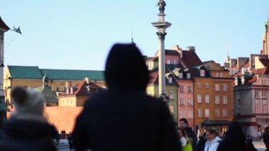 Tarihi kent merkezi ve Varşova sütununda Vasa.