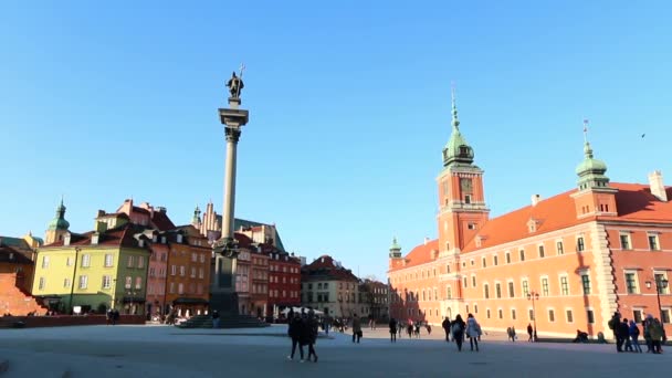Old Town and Vasa Column in Warsaw. — Stock Video