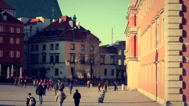 Architektur Warschaus im warmen Sonnenuntergang. — Stockvideo