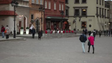 Sokakta tanınmayan insanlar..