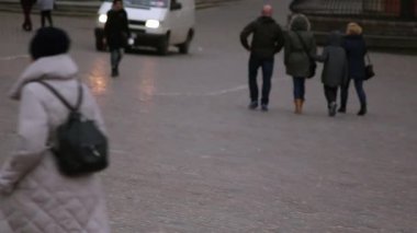 Sokakta tanınmayan insanlar..