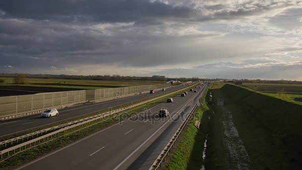 ポーランドの高速道路の Uhd 映像. — ストック動画
