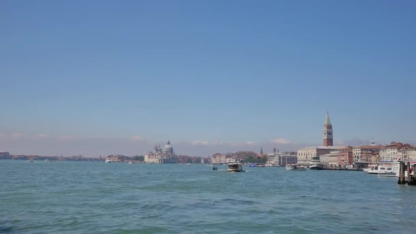 Panorama över öarna nära Venedig. — Stockvideo