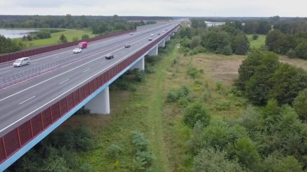 Повітряний постріл Спідвей в Польщі — стокове відео