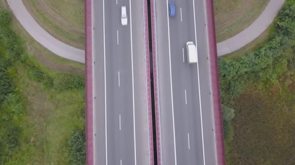 欧洲高速公路的空中拍摄. — 图库视频影像