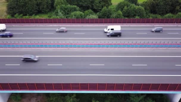 Luchtfoto van speedway in Europa. — Stockvideo