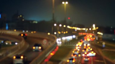 Trafik sıkışıklığı otomobillerde bulanık bakış. Street Varşova araçların tam. Tarih: 20172311