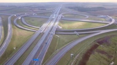 Strykow / Polonya - tarihi: 02182018. Yukarıda da görüleceği karayolu trafik.