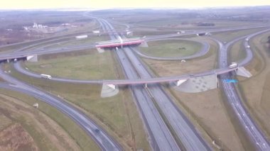 Strykow / Polonya - tarihi: 02182018. Yukarıda da görüleceği karayolu trafik.