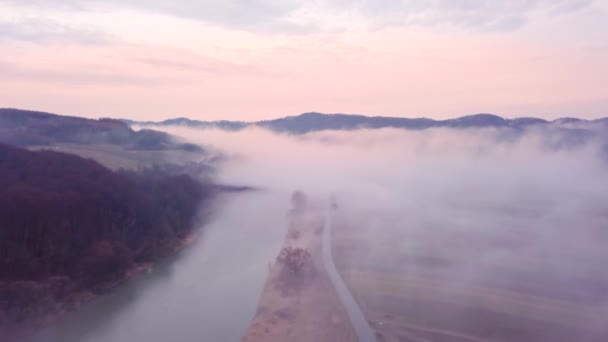 Piękna Rzeka Widziana Góry Natura Bieszczad Widoczna Góry Zdjęcie Lotnicze — Wideo stockowe