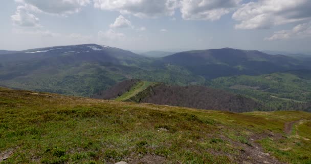 Ucrania Montañas Bieszczady Fecha 04302018 Imágenes Uhd Green Hills Hermosas — Vídeo de stock