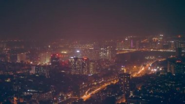 Hanoi en büyük binadan görüldü. Hanoi gece manzarası, Vietnam