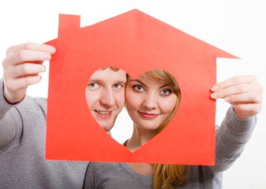 Pek genç evlilik ev.