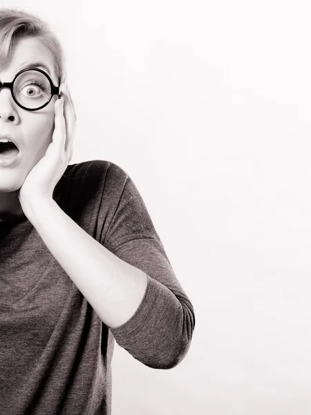 Shocked lady expressing awe. — Stock Photo, Image