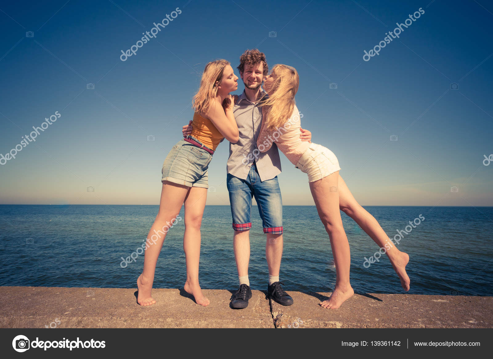 2 Girls And A Guy