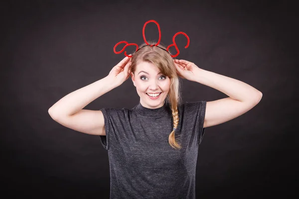 Happy woman with sos sign. — Stock Photo, Image