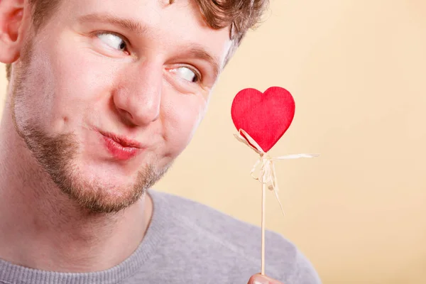 Verliebter Mann mit Herz. — Stockfoto