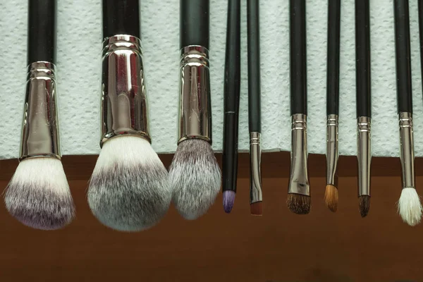 Process of cleaning drying makeup brushes — Stock Photo, Image