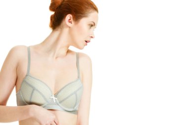 Çekici ince kadın iç çamaşırı eşleştirme gri