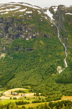 Norveç'te yaz dağlar manzara.