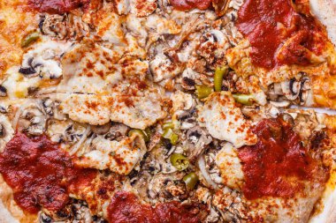 Sıcak pizza closeup.