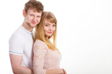 Mutlu arkadaşlığını çift birbirlerine sarılma.