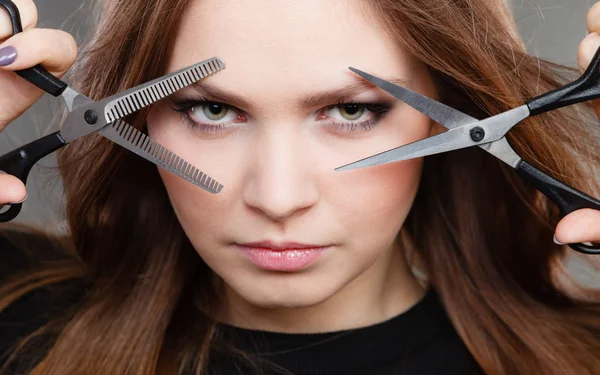 Professional elegant female barber with scissors. — Stock Photo, Image