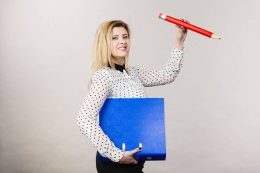 Kadın holding bağlayıcı belgeleri ile