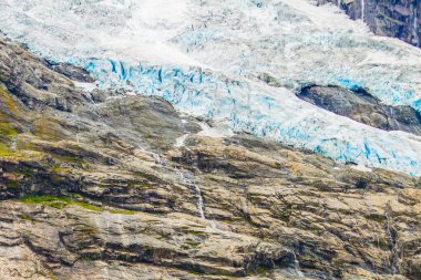 Norveç'te boyabreen Buzulu