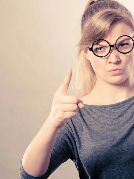 Rahatsız sinir kadın portre.