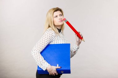 Kadın holding bağlayıcı belgeleri ile