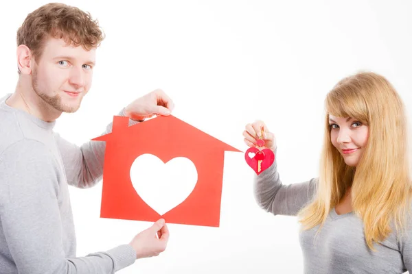 Heart within house. — Stock Photo, Image