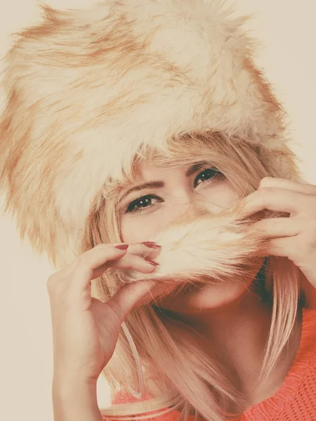 Attractive woman wearing furry winter hat — Stock Photo, Image