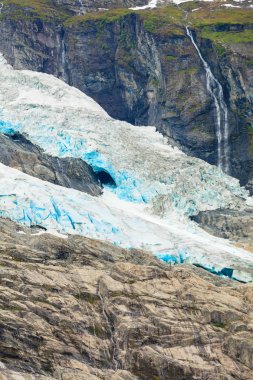 Norveç'te boyabreen Buzulu