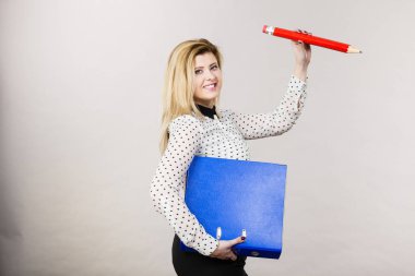 Kadın holding bağlayıcı belgeleri ile