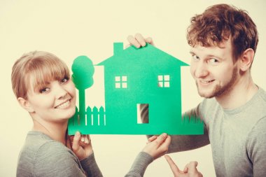 Ekolojik sera ile genç Çift.