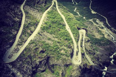 Troller yol Trollstigen dağ yolu Norveç'te