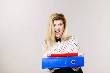 Kadın holding bağlayıcı belgeleri ile