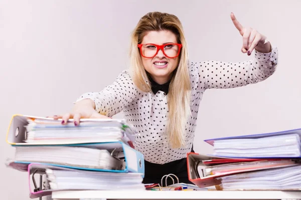 Happy business woman in office — Stock Photo, Image