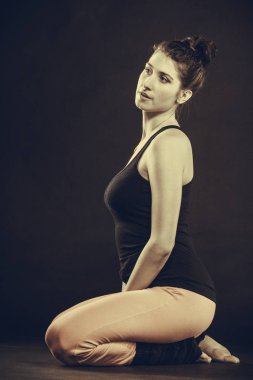 Kız germe ısınma uygun.