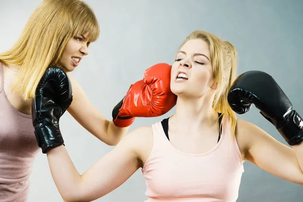 Two agressive women having boxing fight — Stock Photo, Image