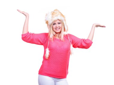 Çekici kadın tüylü kış şapka