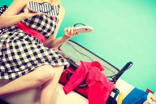 Kadın şeyler bavul için seçme