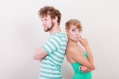 Genç çift kavga sonra arka arkaya rahatsız